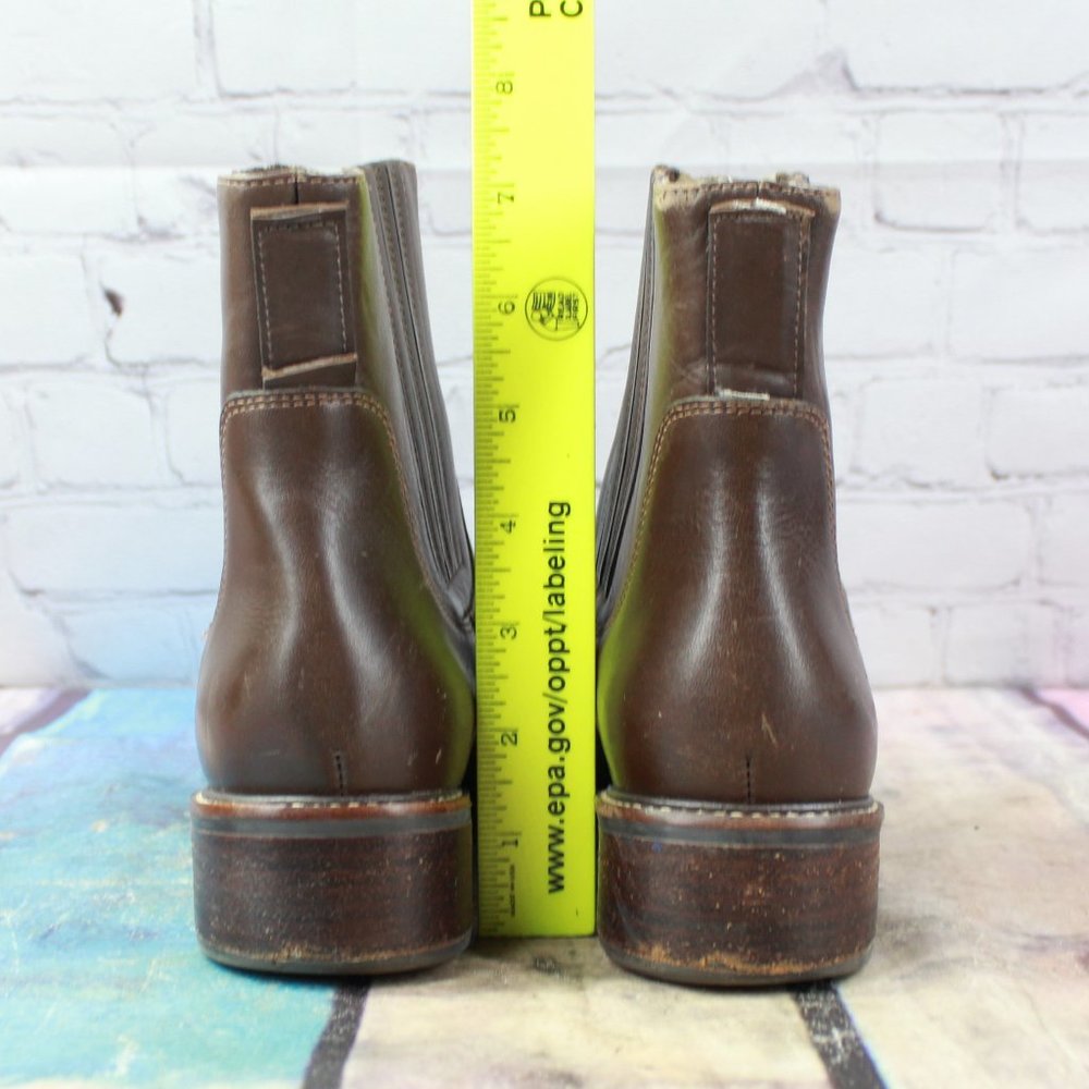 LL Bean Women's Brown Leather Ankle Chelsea Pull on Ankle Boots Brazil Made 7 M - Picture 8 of 9